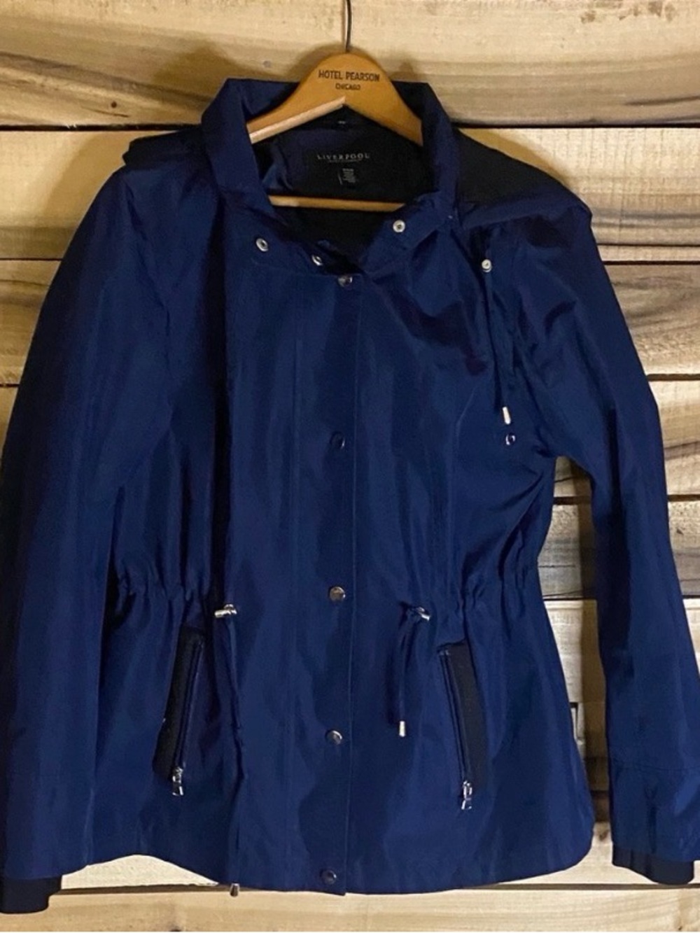 Liverpool Jeans Company Women's Navy hooded rain parka size medium